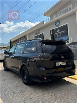 تويوتا سيينا